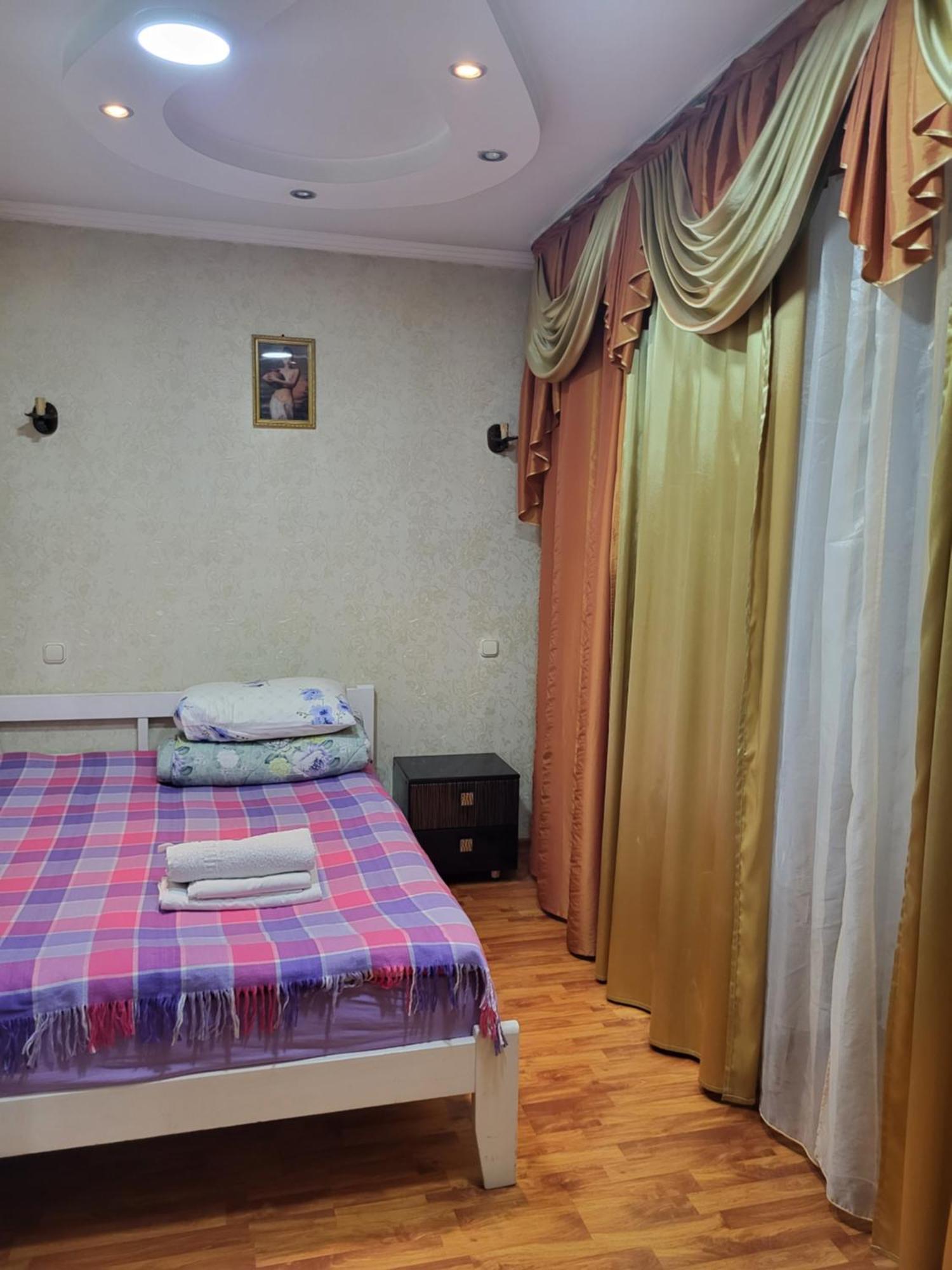 Apartments Ahmetova 6 32 อัลมาตี ภายนอก รูปภาพ