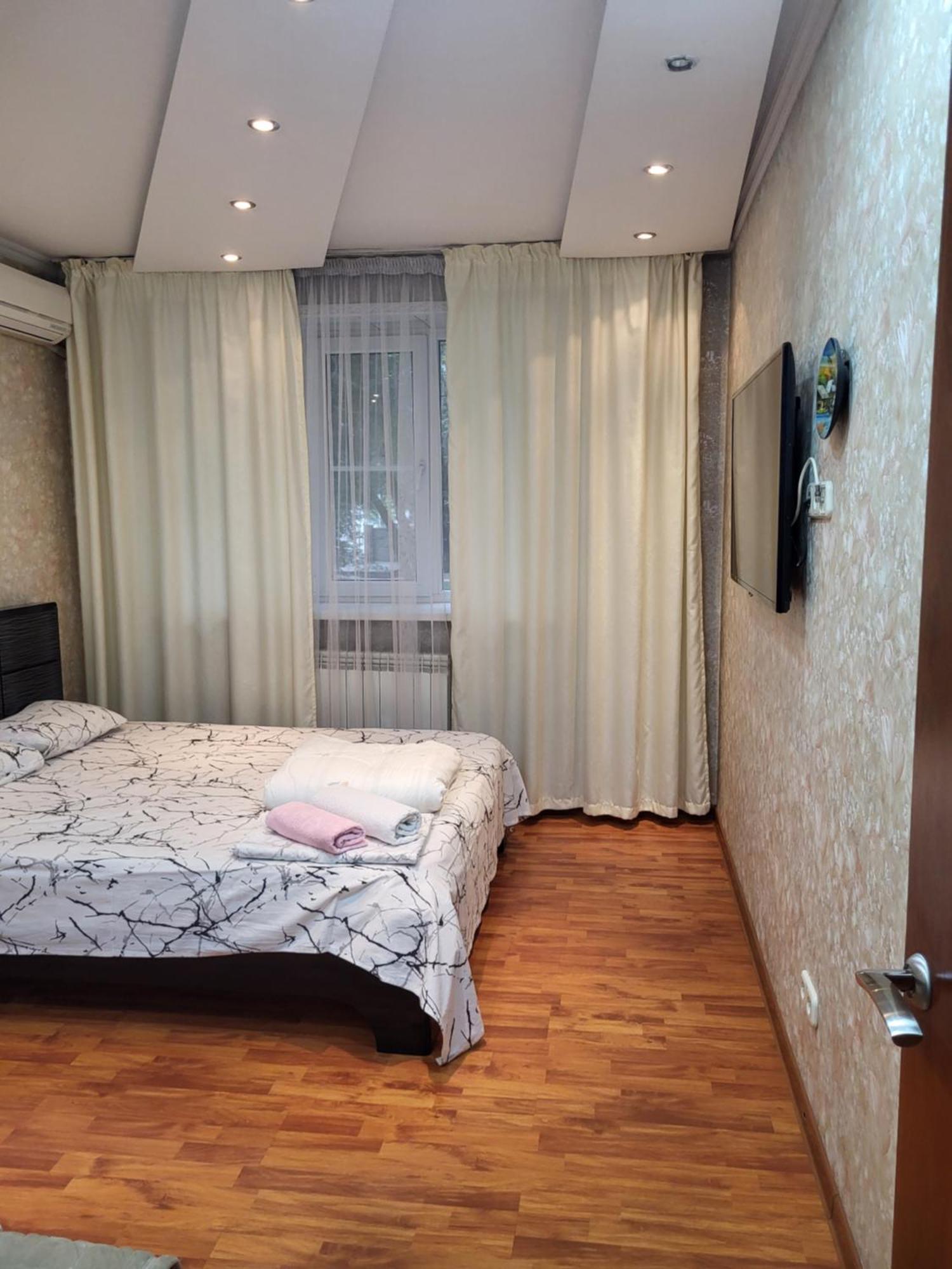 Apartments Ahmetova 6 32 อัลมาตี ภายนอก รูปภาพ